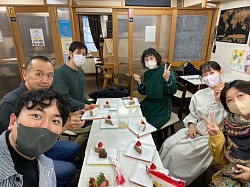 クリスマスに作ったケーキをシェア